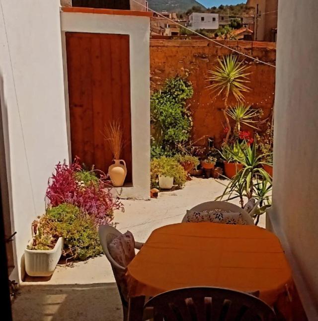 Вилла A Casa Di Nonna Iun Q2951 Флуминимаджоре Экстерьер фото